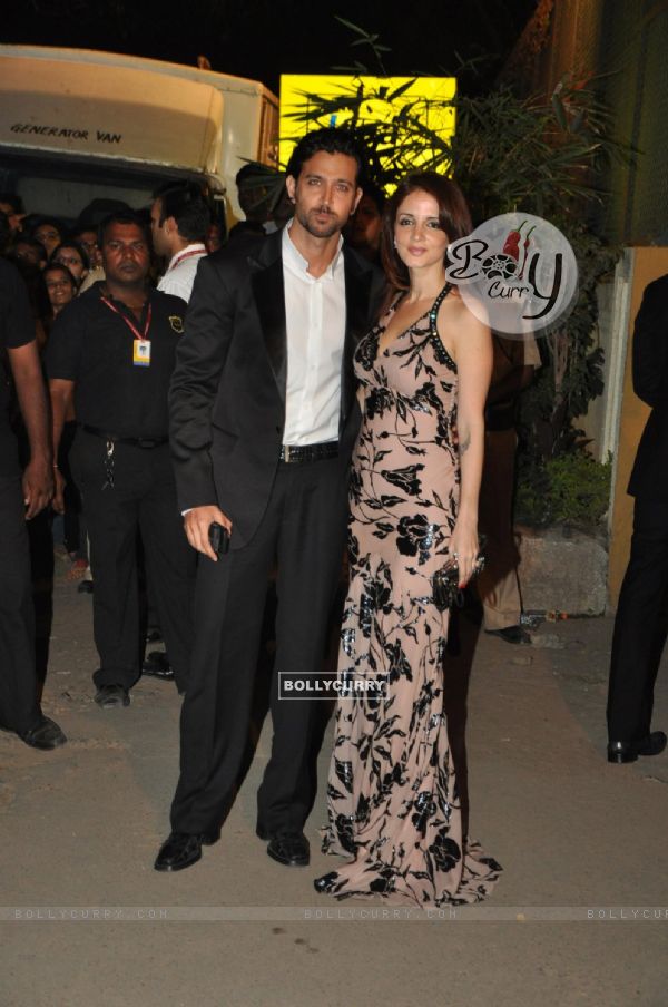 Hrithik and Suzanne at filmfare red carpet