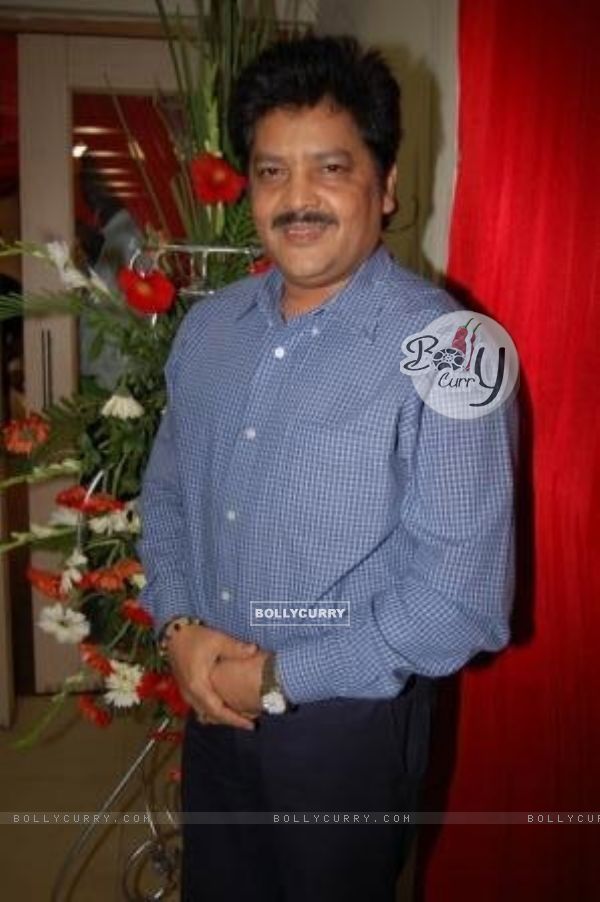 Udit Narayan at 5th Bhojpuri Film Awards