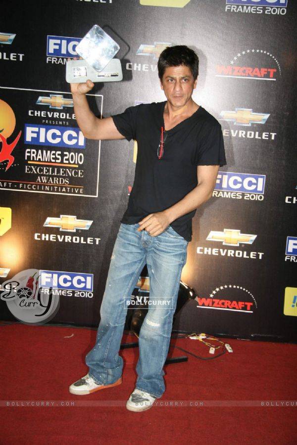 Shah Rukh Khan at FICCI frames final day at Rennaisance, Powai