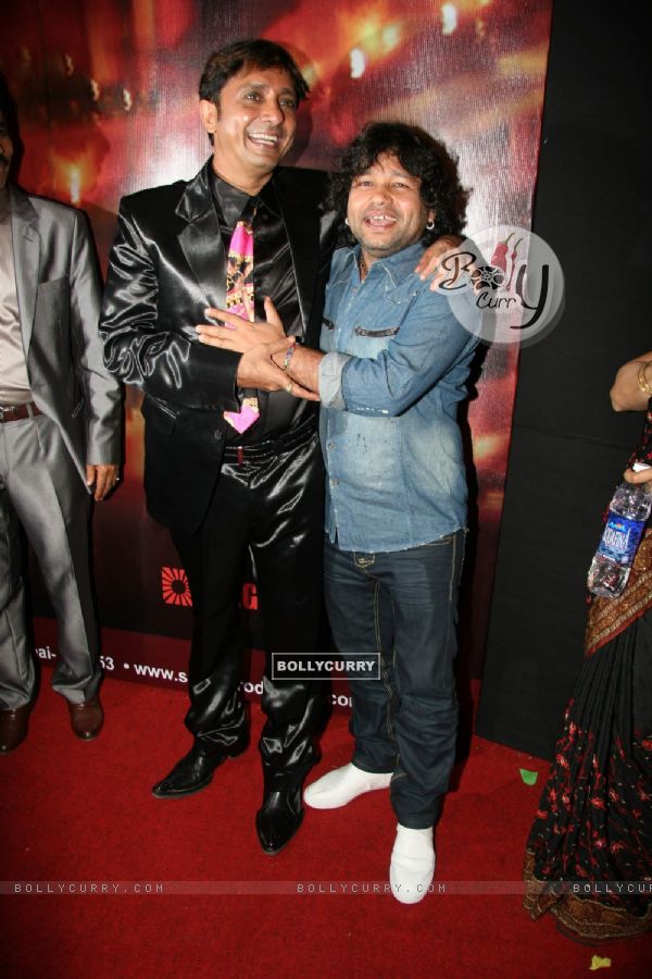 Kailash Kher with Sukhwinder Singh''s debut film "Kuchh Kariye" music launch at Novotel