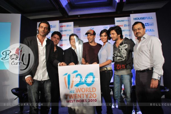 Arjun Rampal, Sajid Khan, Akshay Kumar, Lara Dutta and Ritesh Deshmukh grace Housefull - ICC 20-20 worldcup media meet at Taj Lands End, Bandra in Mumbai on Wednesday Evening