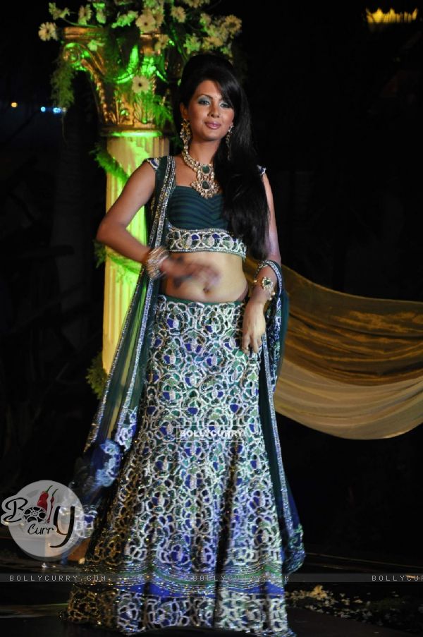 Model on the ramp for BETI Show"