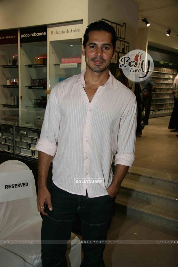 Bollywood actor Dino Morea at Landmark Store Launch