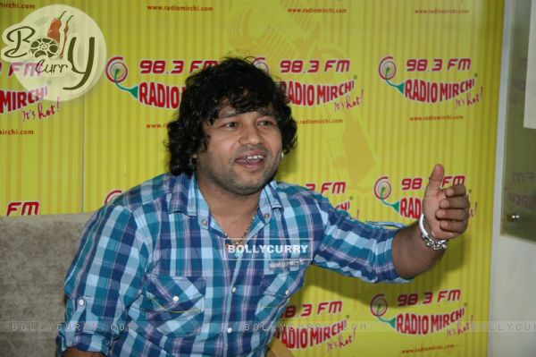 Kailash Kher at Radio Mirchi to launch new track "Tere Liye" at Lower Parel