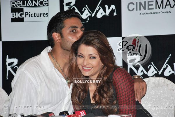Abhishek and Aishwarya Bachchan on Raavan Promotional Event at From Metro to Cinemax