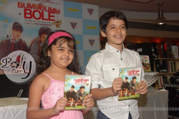Darsheel Safary and Ziyah Vastani at Bum Bum Bole Film DVD launch at PVR, Juhu (88361)