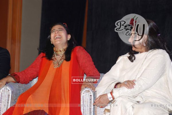 Jaya Bachchan and Kajol at the launch of Gautam Rajadhyaksha''''s book ''''Chehere'''' launch at JW Marriott