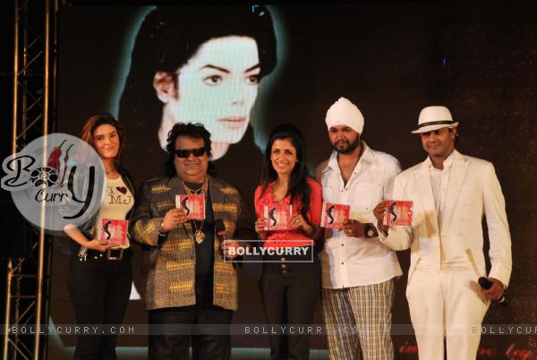 Celebs at Rahul Saxena''s tribute event to MJ at Shanmukhanand Hall, Sion