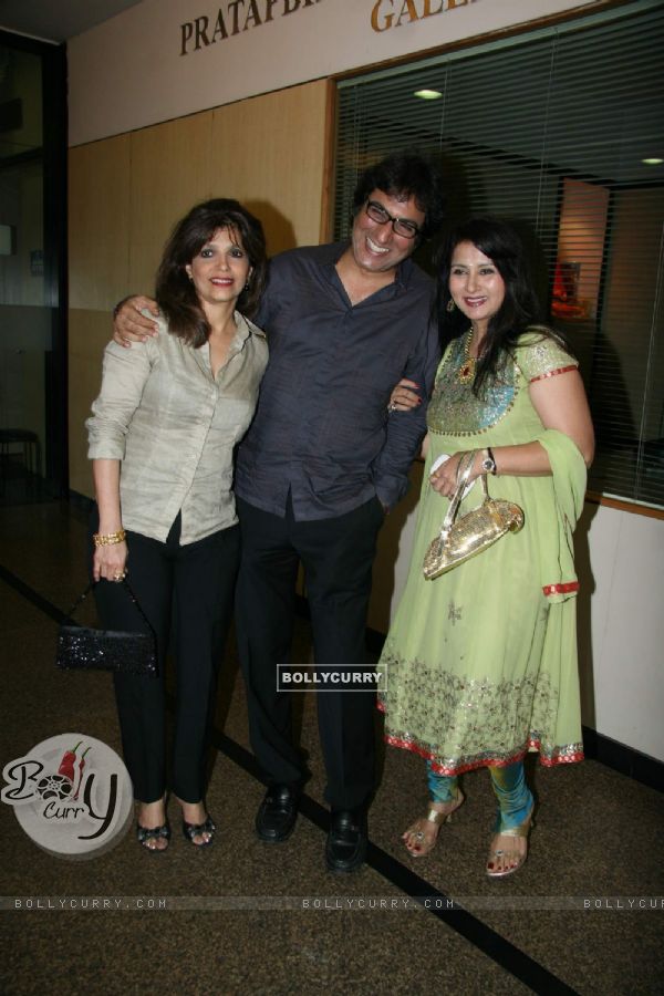 Bollywood actress Poonam Dillon with friends at the launch of Fan Club at Bhaidas Hall