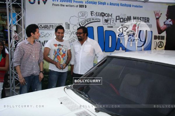 Udaan cast breaks a car to promote movie at Pheonix on Mumbai (90169)