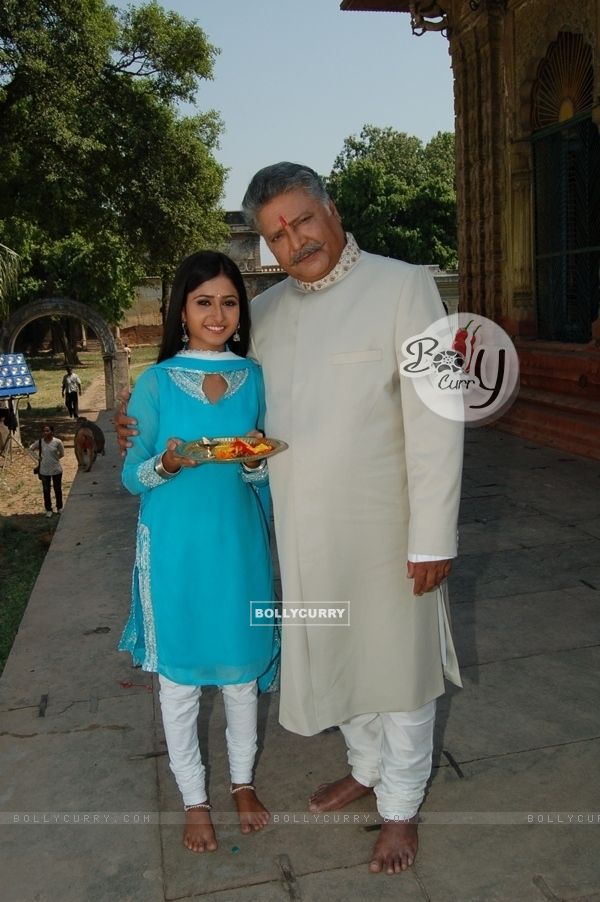 Sana Shaikh and Vikram Gokhale
