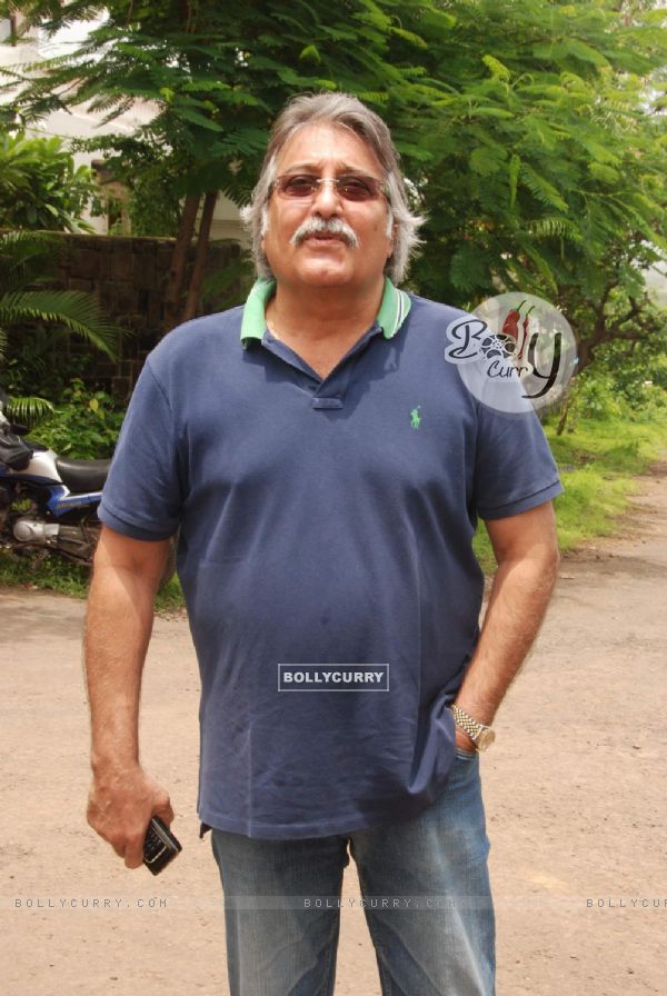 Vinod Khanna at the Mahurat of ''One & Only''