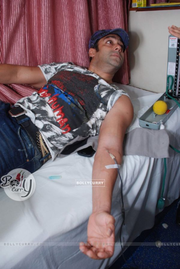Salman Khan at Blood Donation Drive at Bandra