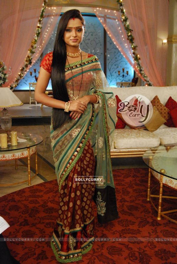 Parul Chauhan as Ragini in tv show Bidaai