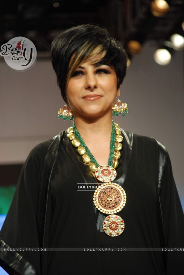 Hard Kaur on the ramp at Bhirdhi Chand show at the India International Jewellery Week on Day 3