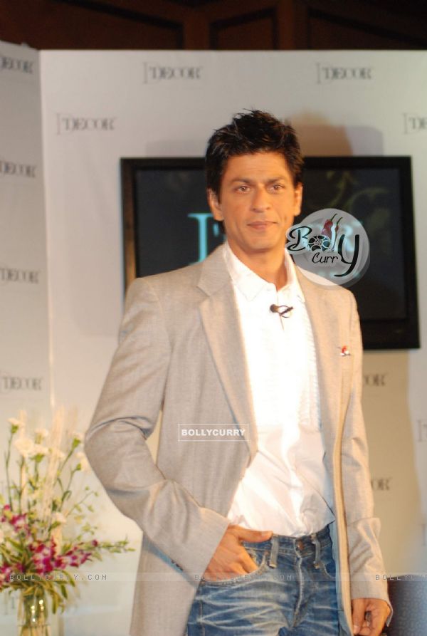 Shah Rukh Khan and Gauri Khan as the brand ambassador of D''Decor at Taj Lands End