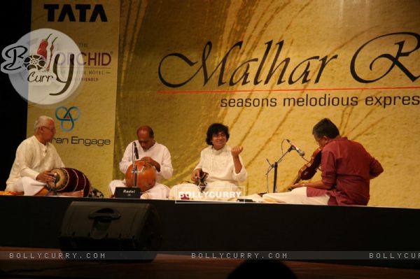 Pancham Nishad's classical event at Nehru Centre