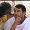 Manoj Tiwari getting ready for a new clean shave look in Bigg Boss 4