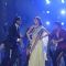 Ranveer Singh, Anushka Sharma and Shah Rukh Khan shake a leg together at IIFA Awards