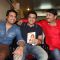 Krushna, Vijay Anand and Manoj Tiwari at the Launch of the book