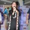 Kareena Kapoor, Imran khan & Director Punit Malhotra of "Gori Tere Pyaar Mein" meet & greet 5 lucky winners of a contest at R City Mall