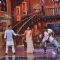 Terence and Remo teach Kapil a few romantic dance moves