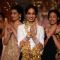 Lisa Haydon dazzels the ramp as a bride at the Indian Couture Week - Day 3