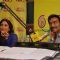 Kareena was seen talking with the Rj at the Promotions of Singham Returns on Radio Mirchi 98.3 FM