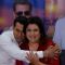 Salman Khan gives Farah Khan a hug in Bigg Boss 8