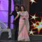 Shah Rukh Khan and Hema Malini perform at 21st Annual Life OK Screen Awards Red Carpet