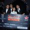 Nikita Gandhi with her cheque Grand Finale of Masterchef Season 4