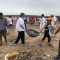 Subhash Ghai Helps clean Versova Beach