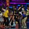 Riteish Deshmukh dances at Promotion of 'Banjo' on sets of Dance Plus 2
