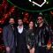 'Simmba' cast at the sets of Indian Idol 10 with Manish Paul