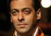 Salman sends women into a tizzy at men's fashion week