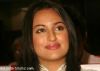 Sonakshi shoots for 'Thupakki' remake, excited