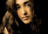 Jiah Khan commits suicide by hanging herself