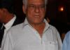 Om Puri gets bail, leaves for shooting in Britain