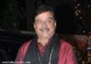 Why would Sonakshi campaign for party, asks Shatrughan