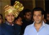 Salman Khan's gracious offer wows Riteish