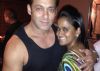 Arpita Khan supports her brother