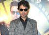 Irrfan Khan flaunts his glamorous side on the red carpet!