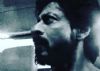 SRK goes 'tanned, scruffy, kohl-eyed' for 'Raees'