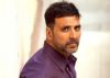 Akshay Kumar denies the report of being detained!