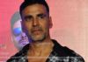 When a fan slashed Akshay Kumar's hand with a blade!