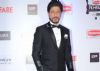 SRK doesn't agree with flying early morning!