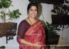 Renuka Shahane's conversation with this journo is just hilarious!