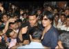 SHOCKING: Shah Rukh Khan LOST his COOL when a fan tried to hit him