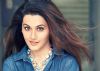 Taapsee visits Golden Temple with 'Runningshaadi.com' team