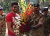 Everything about Gurmeet Choudhary's MEETING with the Indian Soldiers